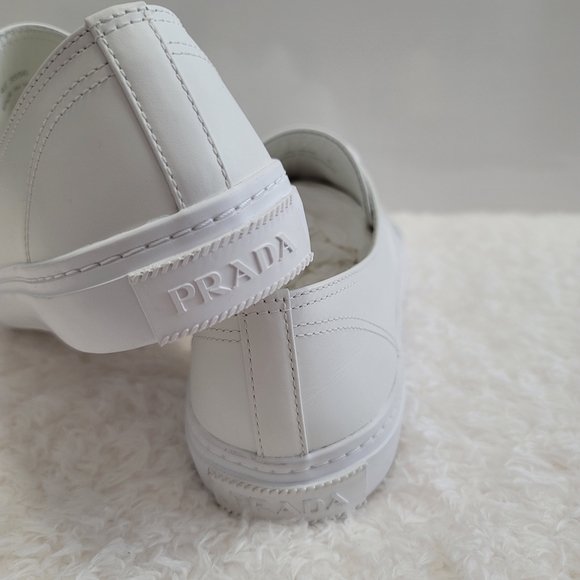 PRADA Luxury Sneaker shoes - Picture 5 of 7
